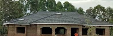 Unlike gable roofs, hip roofs are relatively expensive. Hip Roof Different Hip Roof Designs Details With Pictures
