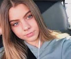 Famous Female Younow Stars