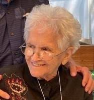 Gloria Crawley's Instagram, Twitter & Facebook