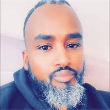 The greatest player in NBA history was PEAK 2013 LeBron James. ‎👑 NBA MVP  👑 FINALS MVP 👑 ALL-NBA FIRST TEAM 👑 All-DEFENSIVE FIRST TEAM 👑 27-GAME  WIN STREAK 👑 ‎40% FRON