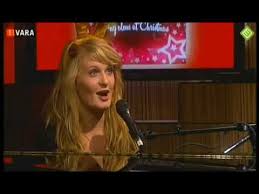 In deze vlog krijgen sanne hans (miss montreal) en ik surfles van lex. Being Alone At Christmas Sanne Hans Miss Montreal Live Bij Dwdd Youtube