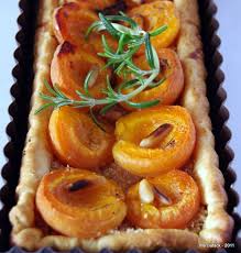 Tarte A L Abricot Miel Et Romarin Recette Tarte Aux Abricots Recette Tarte Abricot Alimentation