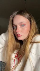 Carola Hintze (@carolahintze3)