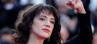 Non ho sonno è un film thriller di dario argento girato interamente a torino, città molto amata dal regista. Asia Argento Sorprendio En Cannes En 1997 Fui Violada Aqui Por Harvey Weinstein