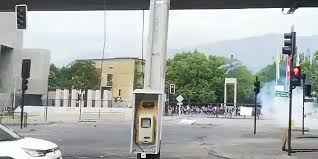 Maybe you would like to learn more about one of these? Chile Incidentes Afuera Del Campus San Joaquin De La Universidad Catolica En Macul Manifestantes Lanzan Proyectiles A Carabineros Quienes Disparan Gases Lacrimogenos Hacia El Interior Del Recinto San Miguel Region Metropolitana News