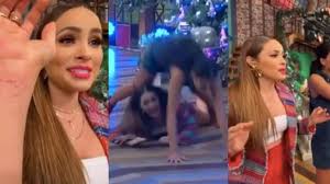 Cynthia rodríguez se ha convertido es una de las conductoras favoritas de méxico y de varios rodríguez además de trabajar en el programa de venga la alegría tomó más auge por ser una de. Kristal Silva Y Cynthia Rodriguez Sufren Caida En Venga La Alegria