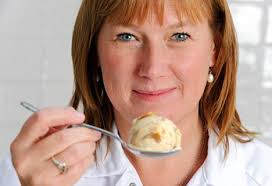Haagen-Dazs&#39;s resident taste tester Alison Gray, 46, says she has found her dream job. ¿It¿s a tough job but someone has to do it and I¿m lucky that it¿s me ... - article-2053971-0E8E3DB400000578-954_468x320