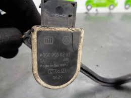 0629(mercedes code) gelijk aan p0300 overslaande ontsteking (omschrijving uit de tester). Electronic Sensor Mercedes Benz C Class W204 C 220 Cdi 204 002 A0009050201 B Parts