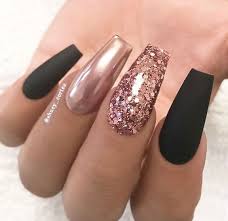 Acrylic Black And Pink Glitter Nails Medium Long Coffin Acrylic Nails Glitter Nails Nagel Pink Nails Acrylic Nails Christmas Acrylic Nails Wint Gold Nail Designs Rose Gold Nails Design Nails