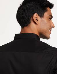 Diverse पुरुषों के लिए रेगुलर फ़िट वाली फ़ॉर्मल शर्ट रेगुलर 40 काला :  Amazon.in: कपड़े और एक्सेसरीज़