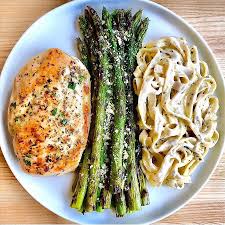 Healthy Foods On Instagram Merry Christmas Taking A Break From Party Prepping Just Finish Manger Sainement Recette Recettes De Cuisine Repas