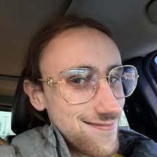 Are there bars in Fort Wayne, Indiana, that feature live music?