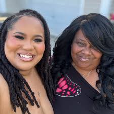 I'm almost 6 months pregnant and I've been craving for a funnel cake!! I  really would love to avoid the fair (although I know I could get a solid  funnel cake from