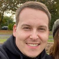 Alex Upton's Instagram, Twitter & Facebook