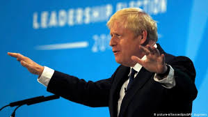 He beat jeremy hunt comfortably, winning 92,153 votes to his rival's. Wie Machtig Ist Der Britische Premierminister Europa Dw 24 07 2019