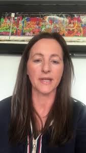 THIS MAKES ME SO HAPPY! Making clients happy, and teaching them a trade at  the same time 💓 gorgeous results after using my home hair colour kit! How  gorgeous does Claudine look! ✨✨