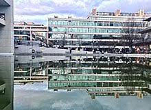 All universities receive students both in september and january. University Of Leeds Wikipedia