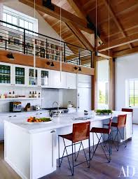 Get The Look Of This Modern Beach House Kitchen By Ashe Leandro Beach House Kitchens Apartment Interior Interior Design Kitchen