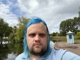 A retail shop will leave Elgin before the St Giles Centre even closes its  doors.