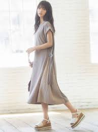 齋藤飛鳥 乃木坂46 サイドプリーツベルトデザインカットワンピース dh985 レディースファッション通販のグレイル grl 公式 グレイル グレイル ワンピース 乃木坂 齋藤飛鳥