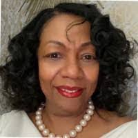 Sonia Belcher's Instagram, Twitter & Facebook