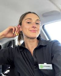 Lisa Peavey's Instagram, Twitter & Facebook