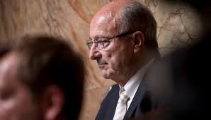 Ces députés-maires qui font plus ou moins semblant d'abandonner leur mandat 