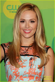 Robbie Amell & Matt Lanter Present New Shows at CW Upfront!: Photo 2871874 