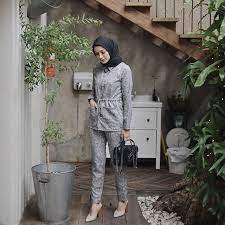 Scopri ricette, idee per la casa, consigli di stile e altre idee da provare. 10 Inspirasi Gaya Hijab Casual Buat Ke Kantor Biar Tampil Beda