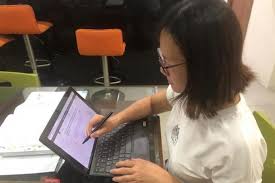 These singapore mums create home learning activities for their kids: Home Based Learning Drove Home Difficulties Of Teaching Remotely Latest Singapore News The New Paper