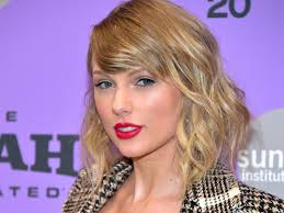 Taylor swift snuck a coded message into her 'fearless' announcement. Taylor Swift Announces Re Recorded Fearless Album Including Six Unheard Tracks The Independent