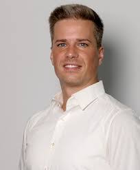 Patrick Holzer's Instagram, Twitter & Facebook