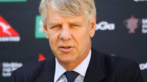 Waratahs chairman labels salary cap lifting as 'economic madness'