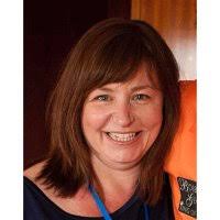 A list of who Nick Cade is following