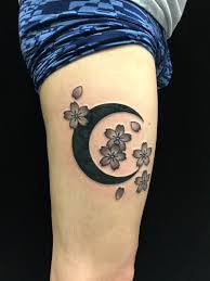 月と桜のタトゥー Catclaw Tattoo Z