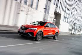 Subscribe for the full review. New Renault Arkana Spacious Sporty Hybrid Newsroom Groupe Renault