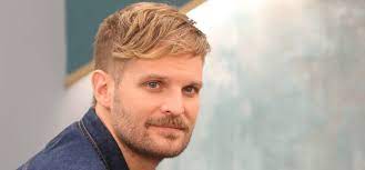 A napok óta tartó kaliforniai tűzvész már malibut és környékét is elérte. Is Peti Puskas Really The Masked Singer S Banana