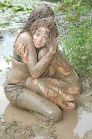 Naked Girls Covered In Mud - Sexdicted