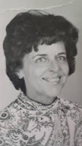 Ashley Tkach's Instagram, Twitter & Facebook