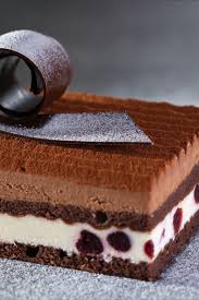 Gateau Foret Noire Par Laurent Kieny Karine Faby Photographies En 2020 Foret Noire Faire Fondre Du Chocolat Calories Des Aliments