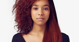 Grazie al trattamento lisciante alla cheratina, nello specifico, si va a modificare la struttura del capello rompendo i ponti sulfurei e fissandoli attraverso . Cheratina Capelli Ricci Prima E Dopo Opinioni E Prezzi Da Conoscere