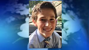 Alexander daniel hoyer hurtado, de 17 años de edad, nació en los angeles california, el 26 de julio de 1997. Father Of Victim Reflects On Three Years Since Parkland School Shooting