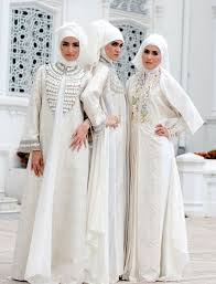 Model baju muslim modern baju jubah pria jubah hoodie jubah kupluk exclusive edition, limited jubah hoodie dengan desain sederhana mengkesankan gaya simpel namun berwibawa. Ingin Tampil Modis Saat Lebaran Ketahui Dulu Model Baju Lebaran Ini
