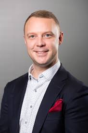 5 Reasons to Use a Mortgage Broker Right Now