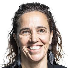 From saving lives to selling houses: How Bondi Rescue star found his next  mission