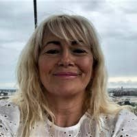 400+ "Karen Karen" profiles