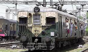 Check spelling or type a new query. Gara Gara Swafoto Tiga Remaja Maut Dirempuh Kereta Api