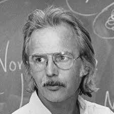 From Bacteria to Bach and Back: The Evolution of Minds: Dennett, Daniel C.:  9780393242072: Amazon.com: Books