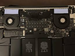 So i have a pretty old 2011 macbook pro intel hd 3000, i5, 4gb ram etc looking for some minecraft mods to spice up my time. Macbook Pro 15 2015 Thermal Pads On Heatsink Play 4k With No Fan Noise Bottom Gets Toasty On Whole Bottom Instead Of Just The Center Macbookpro