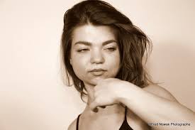 Verda… En mode book comédienne ‹ © Fred Nowak